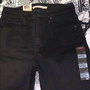 Black Levi’s Skinny Jeans